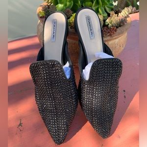 🌹Tahari Woven Flats Mule Slide sz 7.5